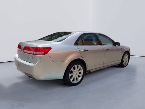 Used 2012 Lincoln MKZ FWD image 3