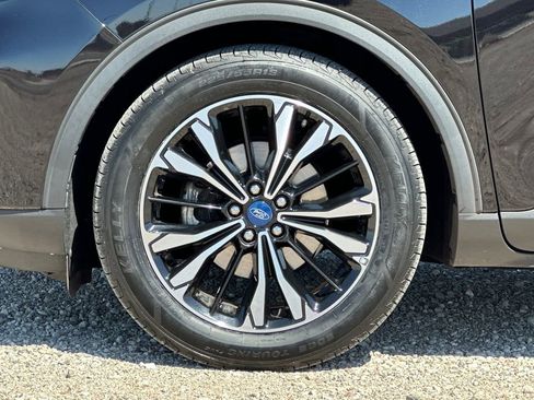 Used 2022 Ford Escape SE w/ SE Sport Appearance Package image 28