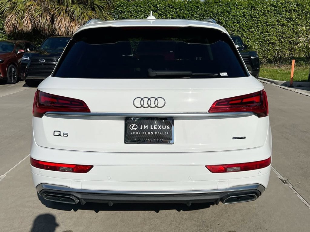 Used 2022 Audi Q5 2.0T Premium Plus w/ Premium Plus Package AWD/4WD image 6