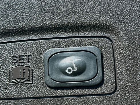 Used 2018 Lincoln MKC Premiere AWD/4WD image 28