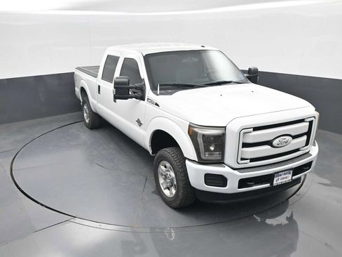 Used 2016 Ford F250 XLT AWD/4WD image 32