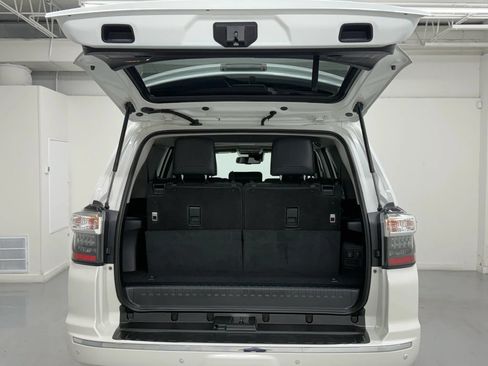 Used 2020 Toyota 4Runner Limited RWD image 89
