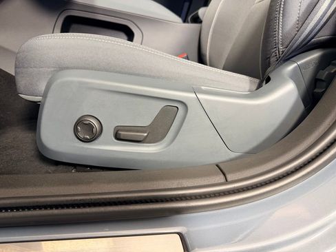 Used 2022 Polestar Polestar 2 Long Range Dual Motor image 22