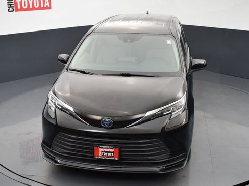 Used 2022 Toyota Sienna LE FWD image 24