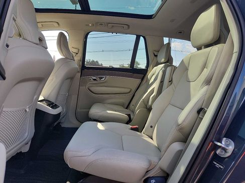 Used 2026 Volvo XC90 B6 Ultra w/ Protection Package Premier AWD/4WD image 10