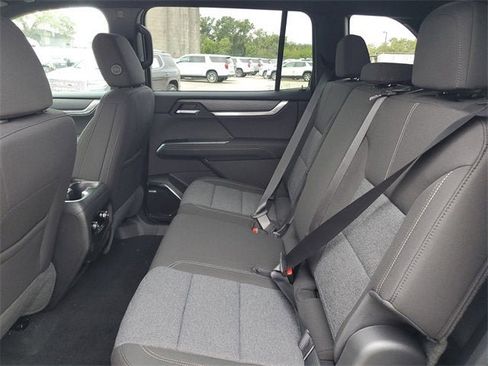 New 2026 GMC Acadia Elevation image 11