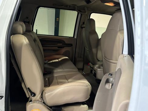 Used 2002 Ford Excursion XLT RWD image 12