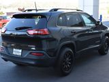 Used 2016 Jeep Cherokee Sport image 6