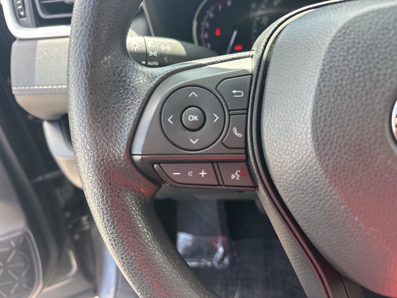 Used 2024 Toyota RAV4 XLE FWD image 10
