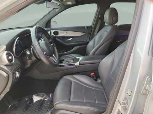 Used 2020 Mercedes-Benz GLC 300 image 19