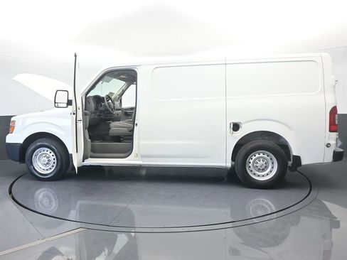 Used 2020 Nissan NV 1500 S image 69