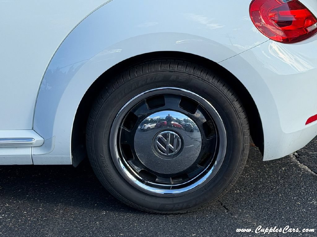 Used 2015 Volkswagen Beetle 1.8T FWD image 31