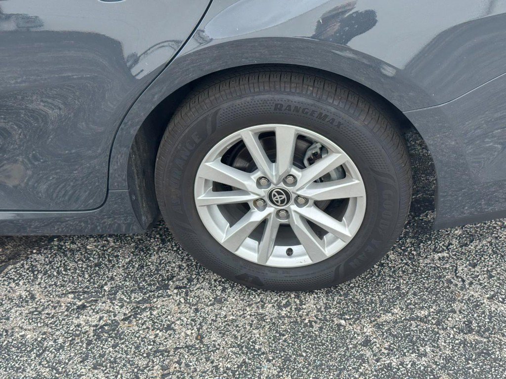 Used 2026 Toyota Camry LE FWD image 10