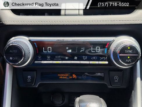 Used 2022 Toyota RAV4 XLE w/ Convenience Package FWD image 19