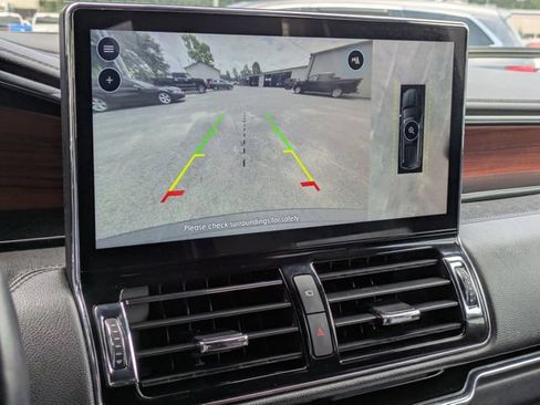 Used 2023 Lincoln Navigator Reserve AWD/4WD image 18
