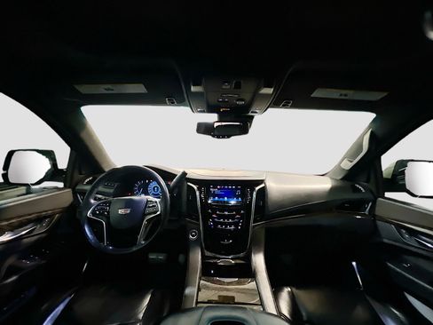 Used 2016 Cadillac Escalade Platinum image 18