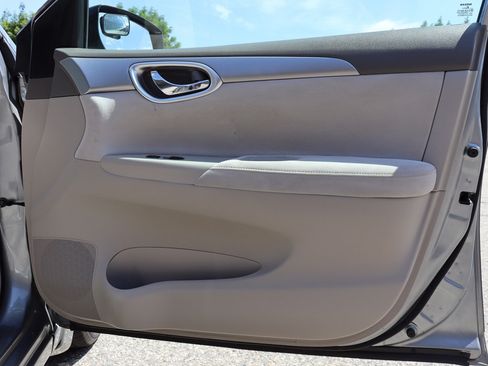 Used 2013 Nissan Sentra SV w/ Electronics Pkg FWD image 27