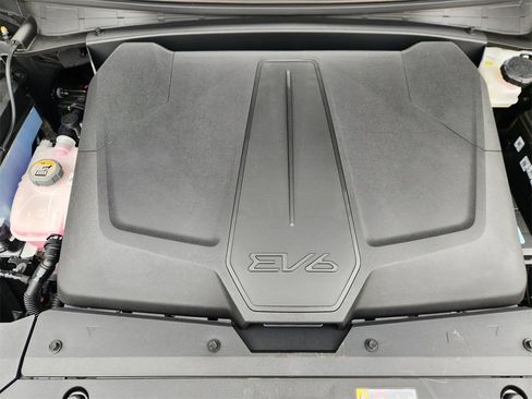 New 2025 Kia EV6 Wind image 20