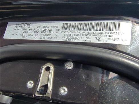 Used 2018 RAM 3500 Laramie Longhorn image 26