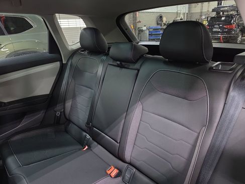 New 2026 Volkswagen Taos SE AWD/4WD image 11