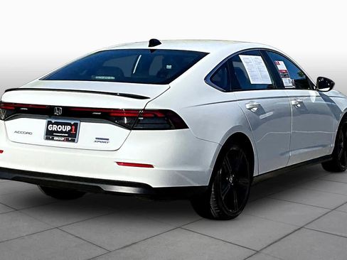 Used 2025 Honda Accord Sport image 12