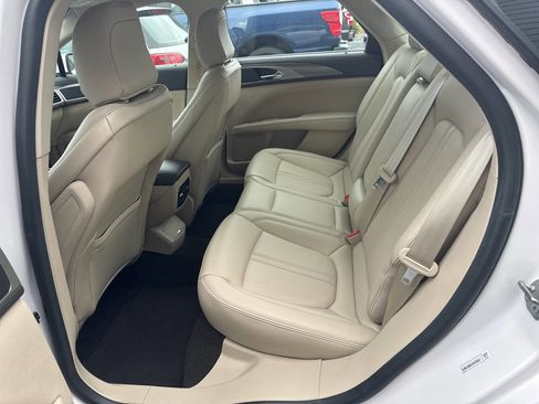 Used 2020 Lincoln MKZ AWD image 15