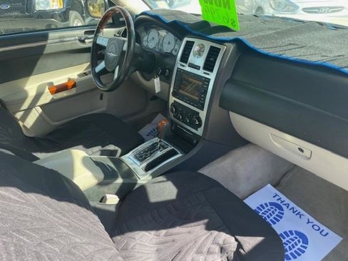Used 2006 Chrysler 300 C image 13