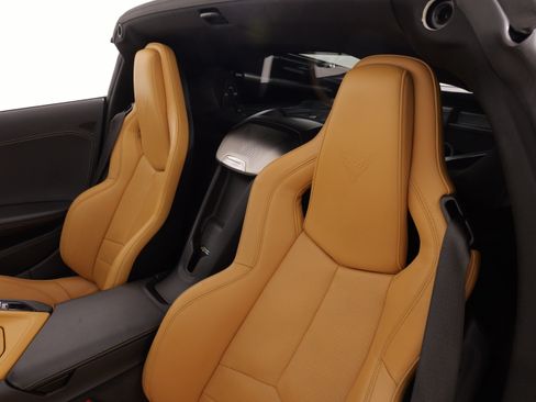 Used 2020 Chevrolet Corvette Stingray Preferred Cpe w/ 2LT Preferred Equipment Group RWD image 33