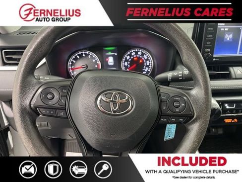 Used 2022 Toyota RAV4 LE image 39