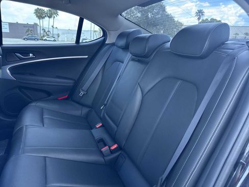 Used 2023 Genesis G70 2.0T RWD image 22