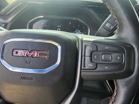 Used 2024 GMC Sierra 2500 AT4 w/ AT4 Preferred Package AWD/4WD image 14