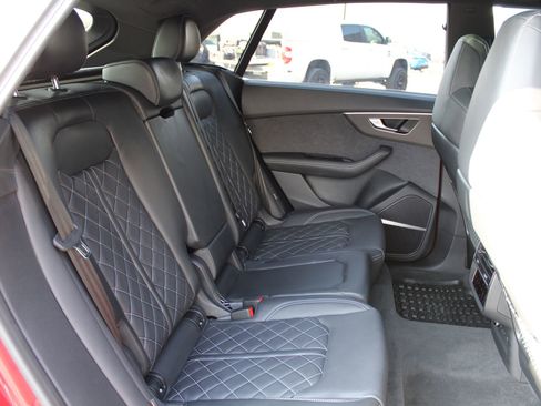 Used 2024 Audi SQ8 Prestige image 25
