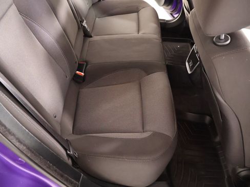 Used 2018 Dodge Charger SXT image 13