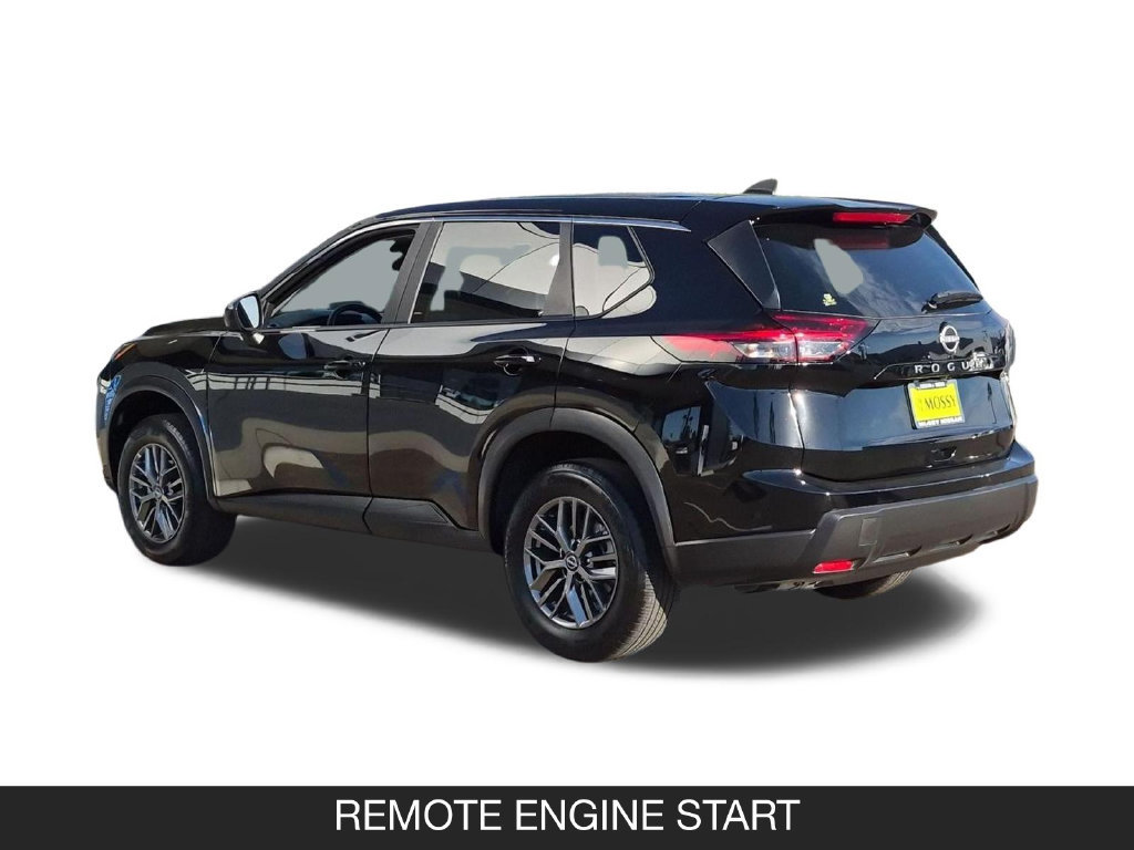 Certified 2026 Nissan Rogue SV FWD image 7