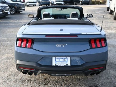 Used 2024 Ford Mustang GT Premium image 4