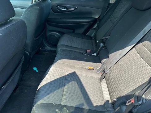 Used 2018 Nissan Rogue SV w/ Premium Package AWD/4WD image 9
