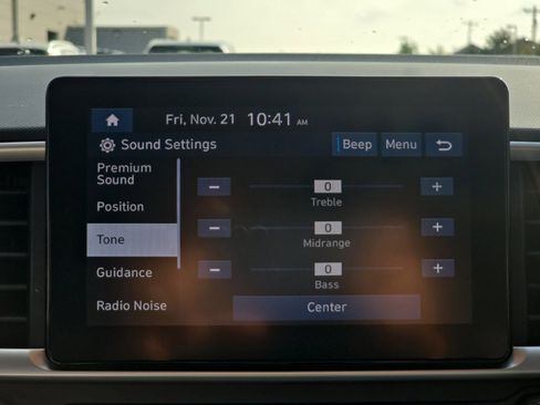 Used 2024 Hyundai Venue SEL image 15