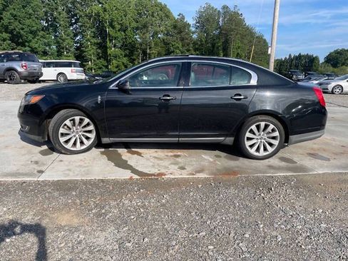 Used 2014 Lincoln MKS AWD w/ Equipment Group 101A image 4