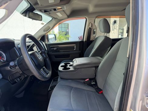 Used 2015 RAM 2500 SLT image 24