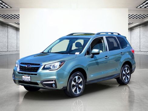 Used 2018 Subaru Forester 2.5i Limited AWD/4WD image 10
