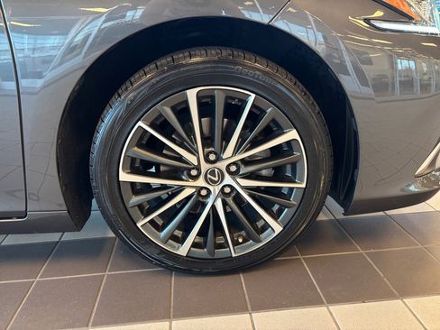 Used 2023 Lexus ES 350 w/ Premium Package image 29