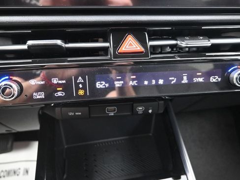 New 2026 Kia Niro Wind w/ Wind Preserve Package FWD image 20