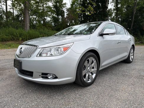 Used 2011 Buick LaCrosse CXS w/ Driver Confidence Package FWD image 4