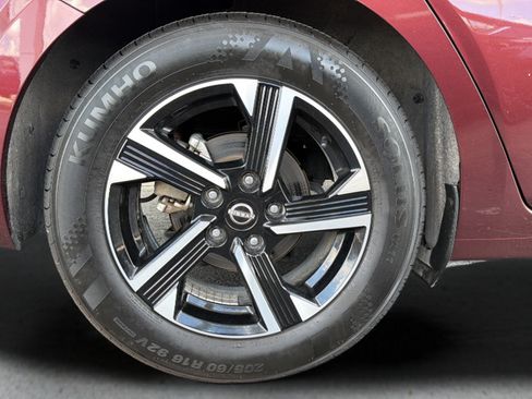 Certified 2025 Nissan Sentra SV FWD image 24
