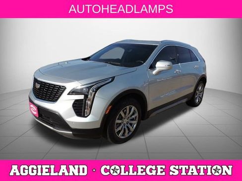 Used 2022 Cadillac XT4 Premium Luxury w/ Enhanced Visibility Package image 8