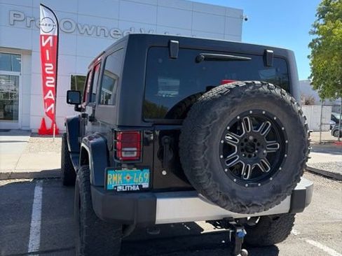 Used 2015 Jeep Wrangler Unlimited Sahara w/ Connectivity Group AWD/4WD image 17