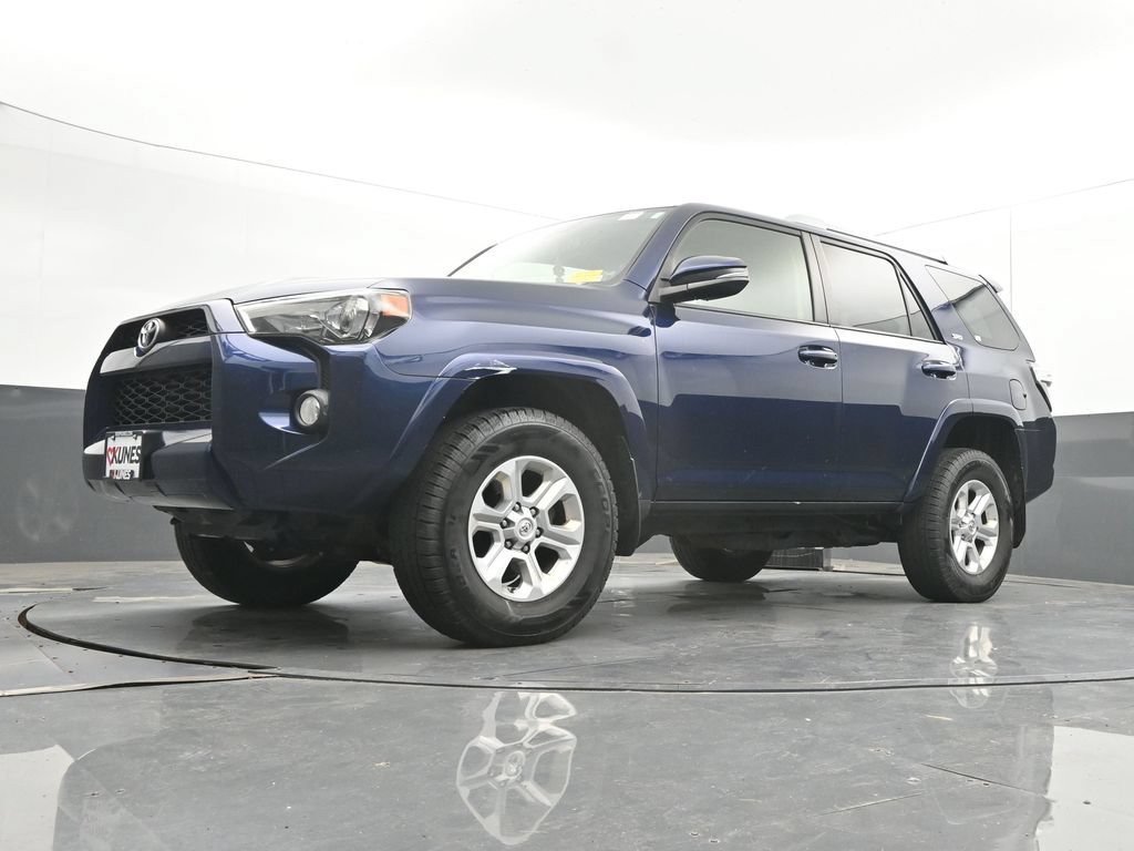 Used 2018 Toyota 4Runner SR5 Premium AWD/4WD image 38