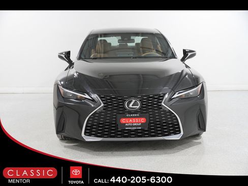 Used 2022 Lexus IS 300 image 2