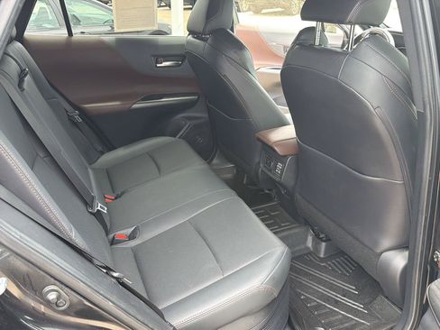 Used 2022 Toyota Venza Limited w/ Advanced Technology Package AWD/4WD image 13