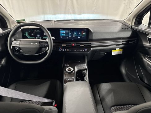 Certified 2026 Kia Sportage LX FWD image 4
